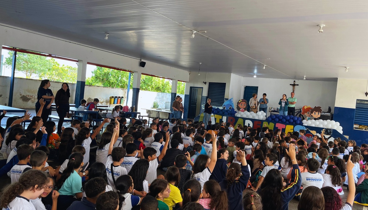 Programa Herdeiros do Futuro premia estudantes em Brodowski
